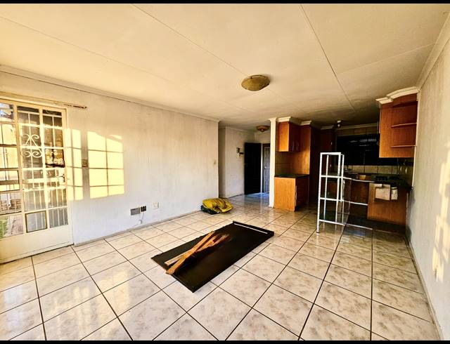 3 bed property to rent in NORKEM PARK